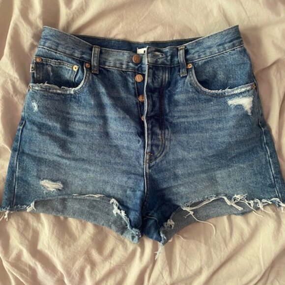 Lovers + Friends view Austin Super High Rise Cut Off Short - Picture 3 of 5